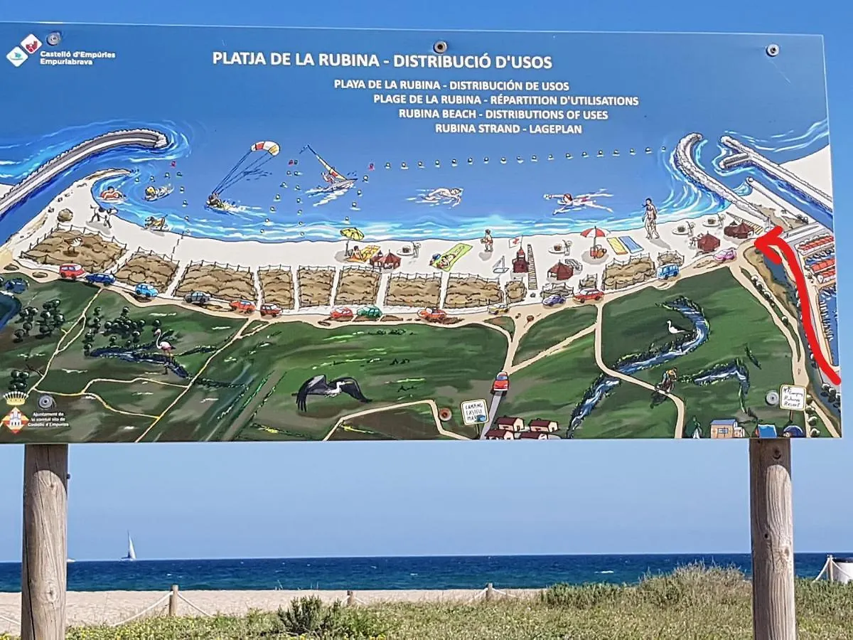 Empuriabrava 500M De La Plage De La Rubina Spain